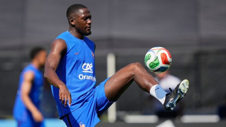 France's Ibrahima Konate exercises during a training session during the FIFA World Cup soccer tournament, at the France base camp in Waltham, Mass., near Boston, Friday, June 12, 2026. (Martin Meissner/AP)