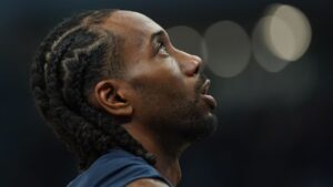 LA Clippers' Kawhi Leonard warms up before an NBA basketball game against the Milwaukee Bucks, Sunday, March 29, 2026, in Milwaukee. (Aaron Gash/AP)