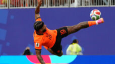 World Cup Daily: Dutch flying high into the round of 32 