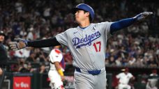 Ohtani stays hot, Freeman hits two-run homer as Dodgers beat Diamondbacks