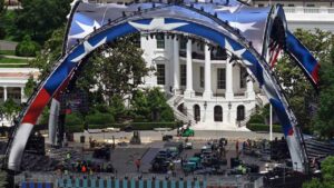 Construction continues on the arena on the South Lawn of the White House for a future UFC mixed martial arts fight. (John McDonnell/AP)