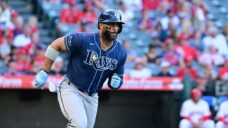 Rays DH Yandy Diaz injures shoulder vs. Diamondbacks, considered day to day