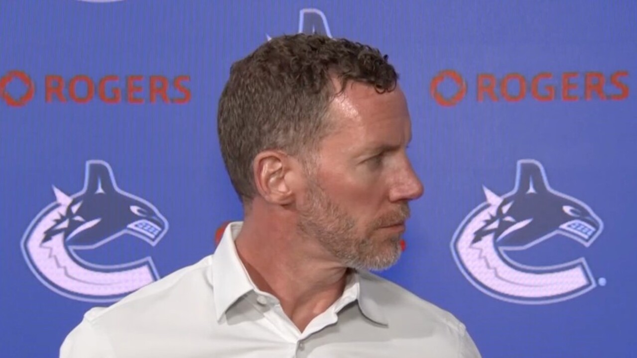 Canucks-GM Johnson hyllar Gallagher och Schenn efter värvningarna