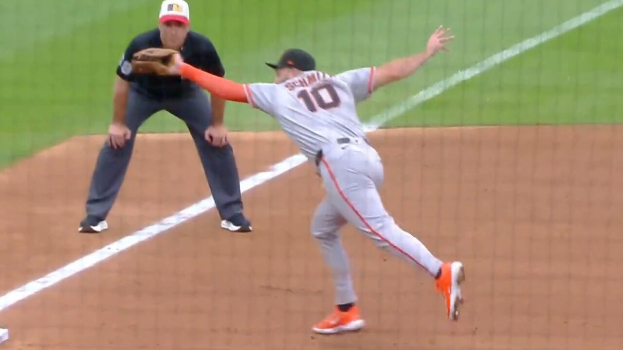 Double Play Of The Year Giants Schmitt Makes Incredible Hot Corner Throw