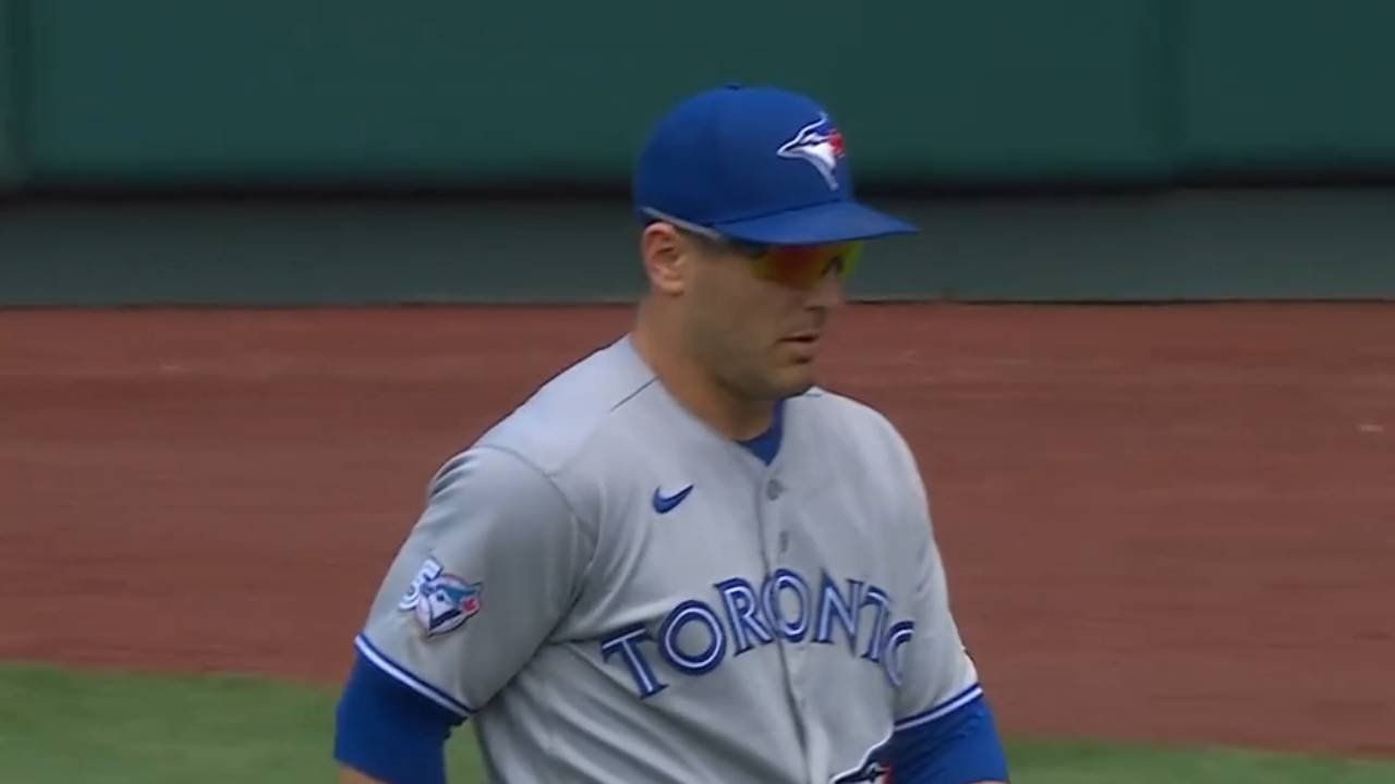 Blue Jays’ Varsho leaps at the fence to rob Brady House of early bomb