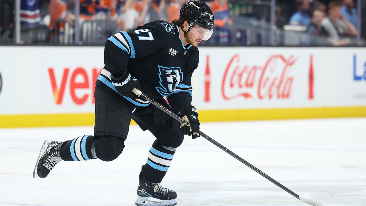 Devils submit offer sheet for Mammoth’s Barrett Hayton Devils submit offer sheet for Mammoth’s Barrett Hayton
