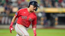 Red Sox beat Mets after travel delays