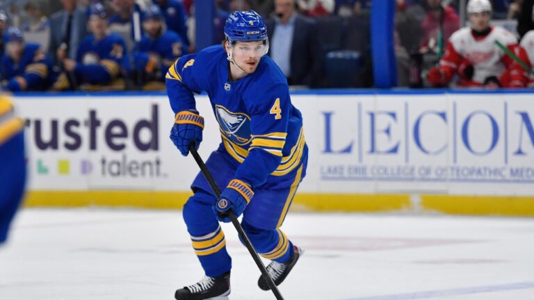 Chicago Blackhawks Buffalo Sabres defenceman Bowen Byram (4). (Adrian Kraus/AP)