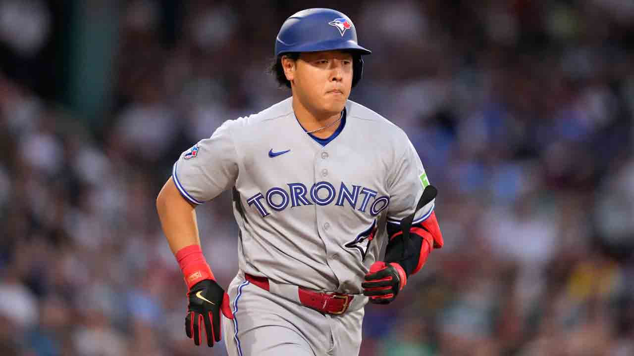 Blue Jays’ Okamoto breaks Ohtani’s record for home runs by Japanese-born rookie