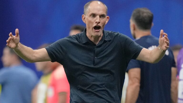 England head coach Thomas Tuchel reacts on the touchline during the World Cup semifinal soccer match between England and Argentina in Atlanta, Wednesday, July 15, 2026. (AP Photo/Stephanie Scarbrough)