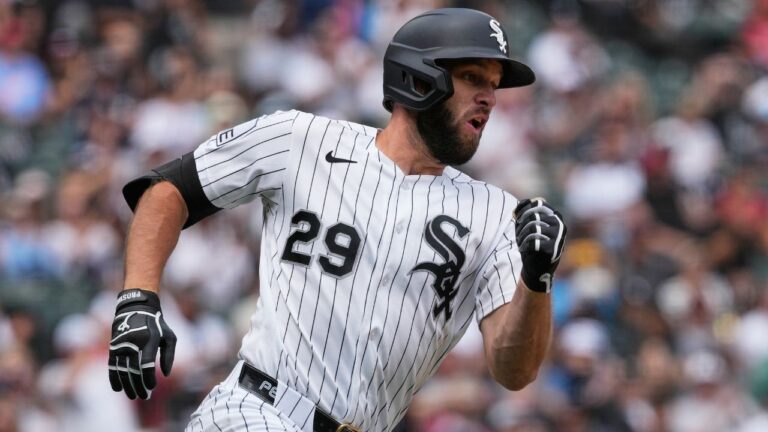 Chicago White Sox's Tristan Peters runs after hitting a double during the fifth inning of a baseball game against the Detroit Tigers in Chicago, Sunday, May 31, 2026. (AP Photo/Nam Y. Huh)