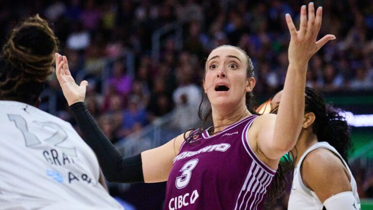Toronto Tempo's Marina Mabrey (3) reacts to a call. (Sammy Kogan/CP)