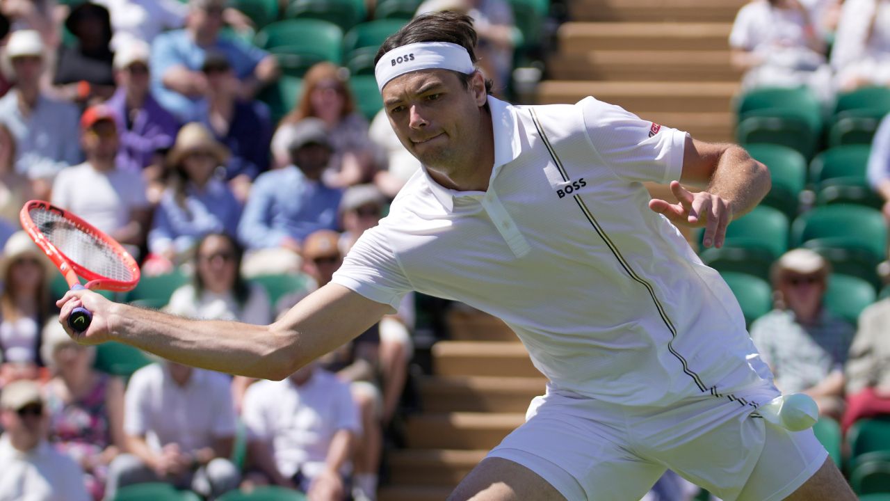 泰勒·弗里茨 (Taylor Fritz) 在溫布頓贏得比賽和風格積分,德米納爾 (De Minaur) 也晉級