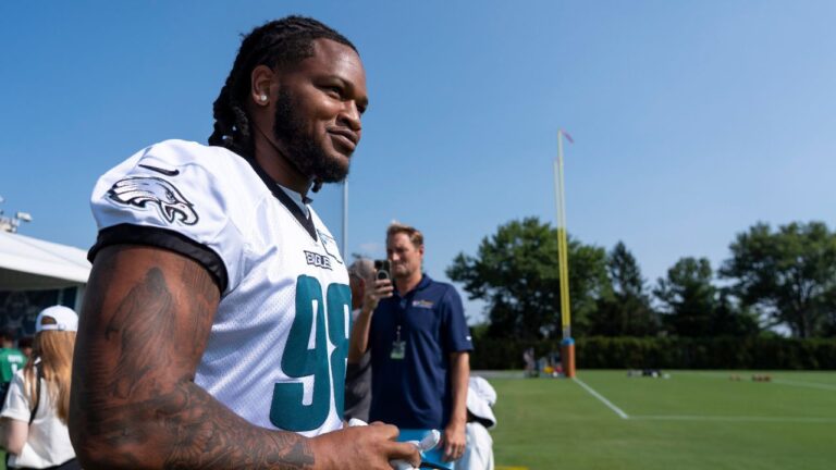 Philadelphia Eagles defensive tackle Jalen Carter takes the field at NFL training camp in Philadelphia, on Wednesday, July 29, 2026. (Chris Szagola/AP)