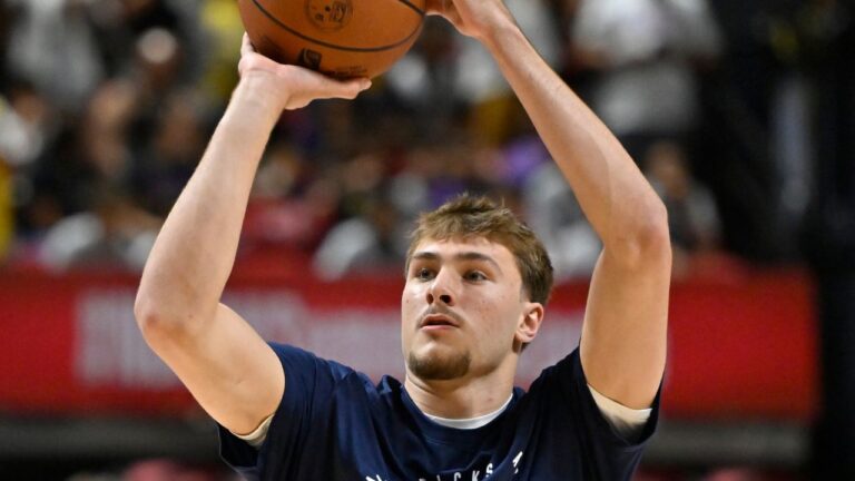 Dallas Mavericks forward Cooper Flagg warms up before an NBA summer league basketball game against the Los Angeles Lakers Thursday, July 10, 2025, in Las Vegas. (AP Photo/David Becker)