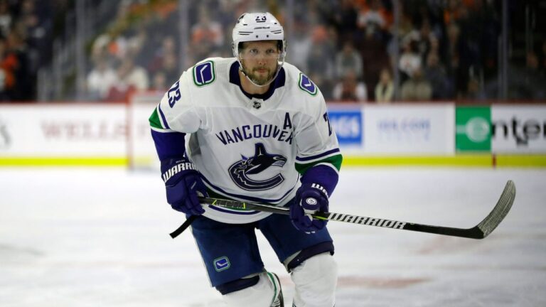 Alex Edler skates during an NHL game against the Philadelphia Flyers on June 20, 2019. (Matt Slocum/AP)