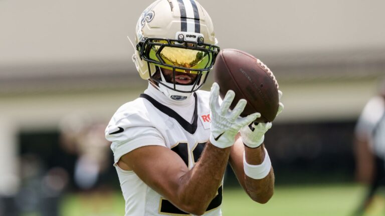 New Orleans Saints wide receiver Chris Olave catches a pass during the team's practice in Metairie, La., Wednesday, June 17, 2026. (Matthew Hinton/AP)