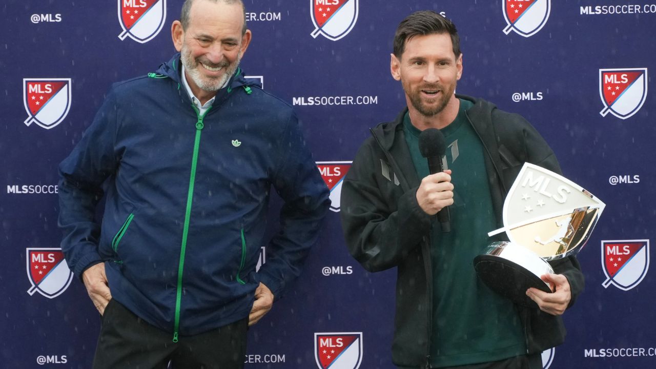Video shows Messi pointing finger at MLS commissioner