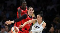 WNBA-leading Lynx beat Fire for fifth straight win