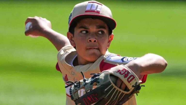 Henderson, Nev.'s Owen Guzman delivers during the first inning of the United States Championship baseball game against Hamilton, Ohio, at the Little League World Series tournament in South Williamsport, Pa., Saturday, Aug. 29, 2026. (Gene J. Puskar/AP)