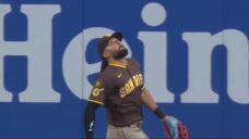Padres’ Tatis Jr. leaps for incredible grand-slam robbery of Mets’ Lindor