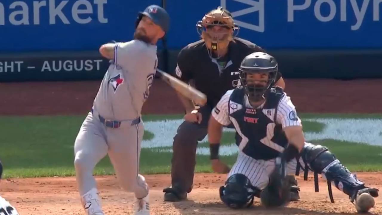 Lukes launches solo home run to extend Blue Jays’ lead
