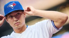 Bateman embraced by Blue Jays fans as team makes ‘a final push’