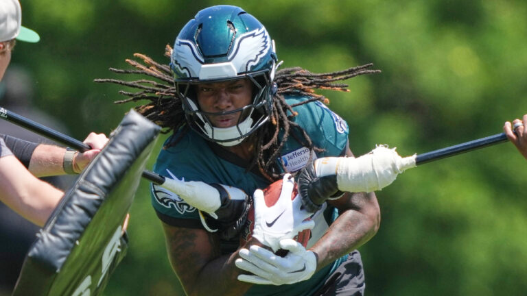 Philadelphia Eagles' Dae'Quan Wright runs a drill during practice at the NFL football team's training facility, Tuesday, June 9, 2026, in Philadelphia. (Matt Rourke/AP)