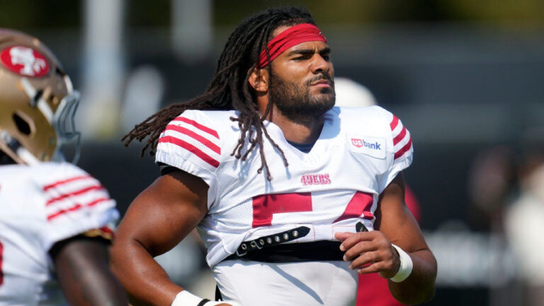 San Francisco 49ers linebacker Fred Warner (54) runs during a joint NFL training camp practice with the Tennessee Titans Tuesday, Aug. 11, 2026, in Santa Clara, Calif. (Jeff Chiu/AP)