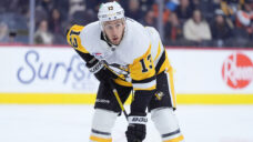 After 12 NHL seasons, Kevin Hayes headed to KHL on one-year deal