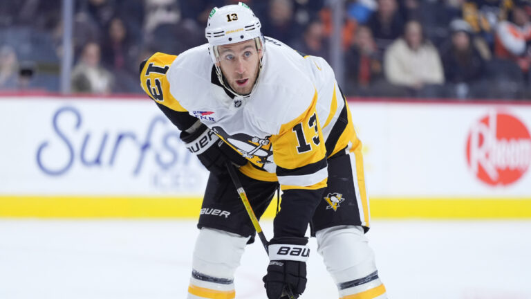 Pittsburgh Penguins' Kevin Hayes plays during an NHL hockey game on Monday, Dec. 1, 2025, in Philadelphia. (Matt Slocum/AP)