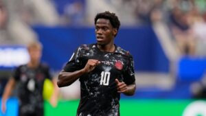 Canada's Jonathan David (10) in action during the World Cup round of 32 soccer match between South Africa and Canada in Inglewood, Calif., near Los Angeles, Sunday, June 28, 2026. (Gregory Bull/AP)