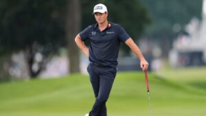 Viktor Hovland, of Norway, waits to putt on the first green during the third round of the PGA Tour Championship golf tournament, Saturday, Aug 29, 2026, in Atlanta.(Mike Stewart/AP)