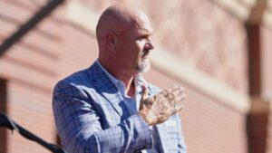Baseball hall of famer and Colorado Rockies outfielder Larry Walker acknowledges fans after he was honored by the unveiling of a statue of him in front of Coors Field Sunday, Aug. 23, 2026, in Denver. (David Zalubowski/AP)