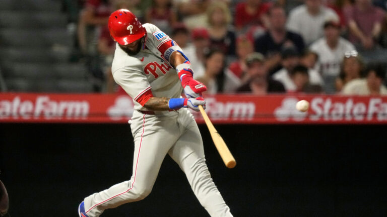Philadelphia Phillies' Edmundo Sosa hits a grand slam during the ninth inning of a baseball game against the Los Angeles Angels, Friday, Aug. 28, 2026, in Anaheim, Calif. (Mark J. Terrill/AP)