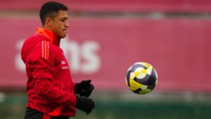 National soccer team player Alexis Sanchez trains in Santiago, Chile, Tuesday, June 3, 2025. (Esteban Felix/AP)