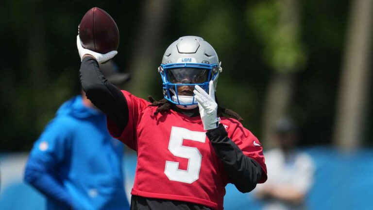 Detroit Lions quarterback Teddy Bridgewater throws during an NFL football practice. (Paul Sancya/AP)