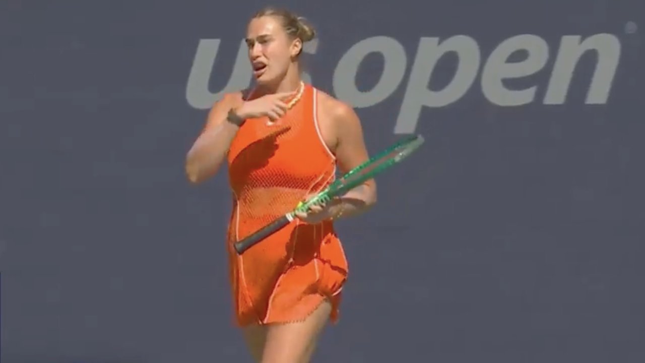 Sabalenka complains to umpire about odour from crowd at U.S. Open