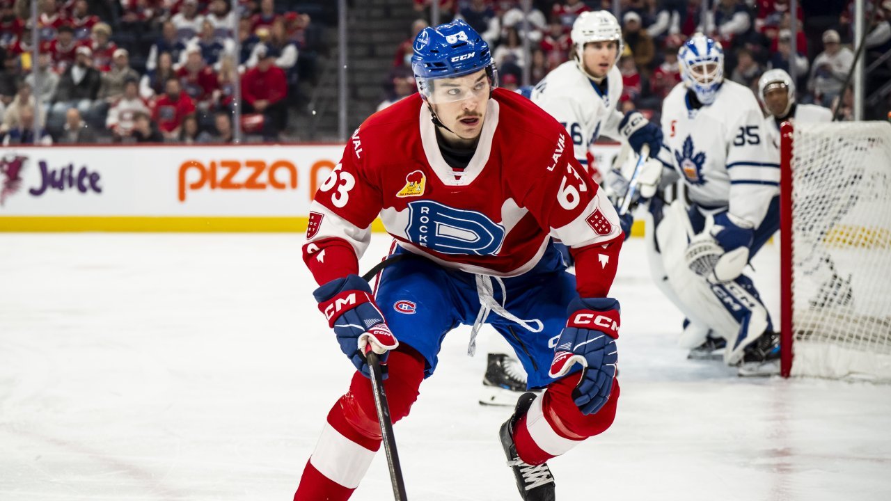Florian Xhekaj kämpar för att tvinga sig in i Canadiens trupp