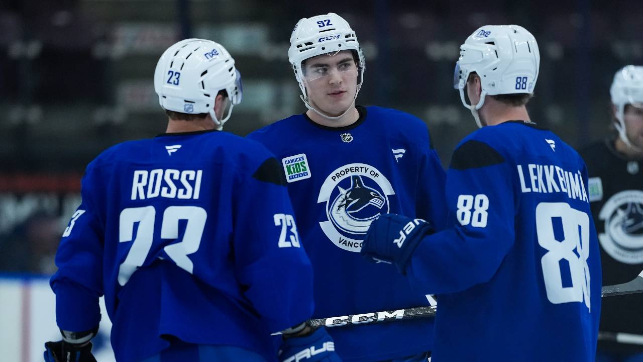 Liam Ohgren imponerar i Canucks träningsläger – tung skott väcker uppmärksamhet