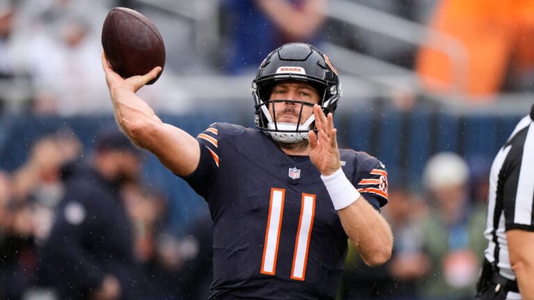 Chicago Bears quarterback Case Keenum warms up before an NFL football game against the Minnesota Vikings in Chicago, Sunday, Sept. 20, 2026. (AP Photo/Nam Y. Huh)