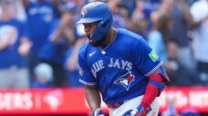 AL wild-card roundup: Blue Jays keep pace with Guardians