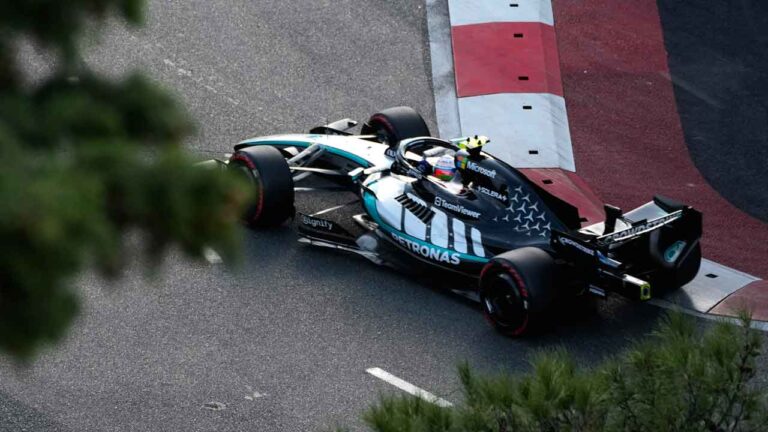 Mercedes driver Andrea Kimi Antonelli of Italy steers his car during the qualifying session for the Azerbaijan F1 Grand Prix, in Baku, Azerbaijan, Friday, Sept. 25, 2026. (Darko Bandic/AP)