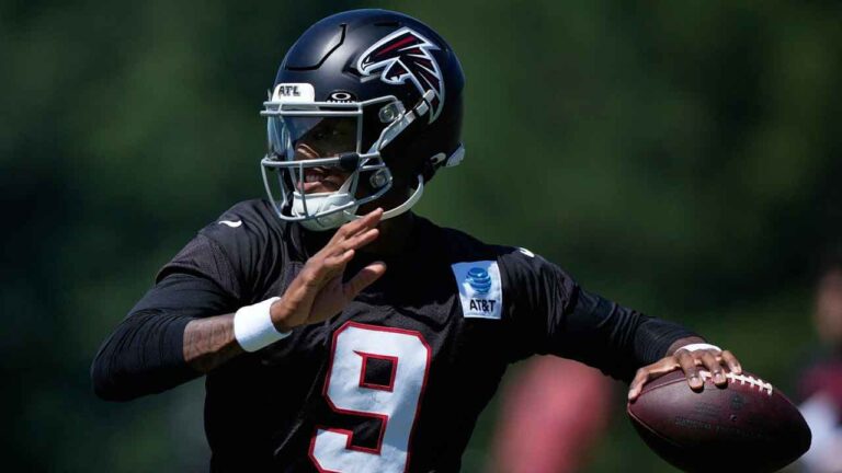 Atlanta Falcons quarterback Michael Penix Jr. (9) runs drills during an NFL football training camp practice. (Brynn Anderson/AP)