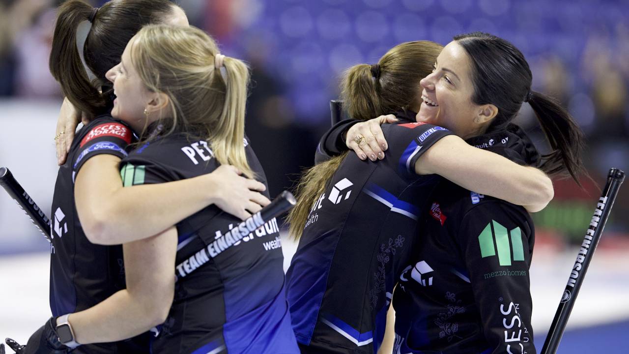 Kerri Einarson's Team Advances to Co-op Invitational Final