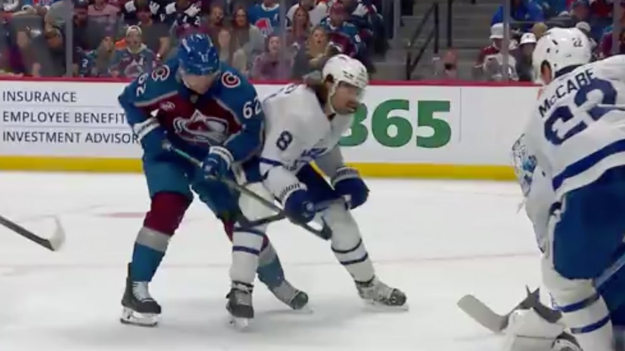 Chris Tanev leaves Maple Leafs game with upper-body injury