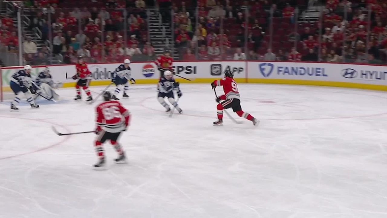 Patrick Kane sets NHL assist record for U.S.-born players