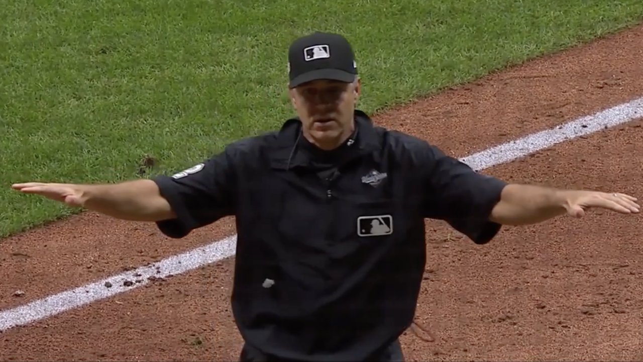 Brewers Secure Game 1 After Chaotic Ending With Overturned Double Play