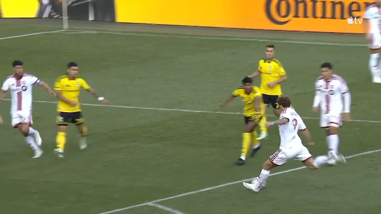 TFC’s Josh Sargent finishes strong strike from outside of the box