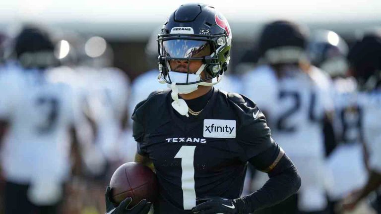 Houston Texans wide receiver Tank Dell works out during the team's NFL football training camp in Houston, Aug. 7, 2026. (Ashley Landis/AP)